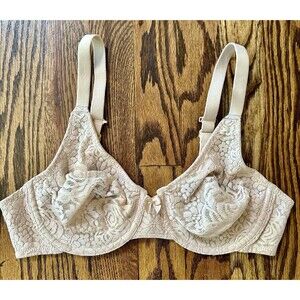 Wacoal nude lace halo  bra with J - hook